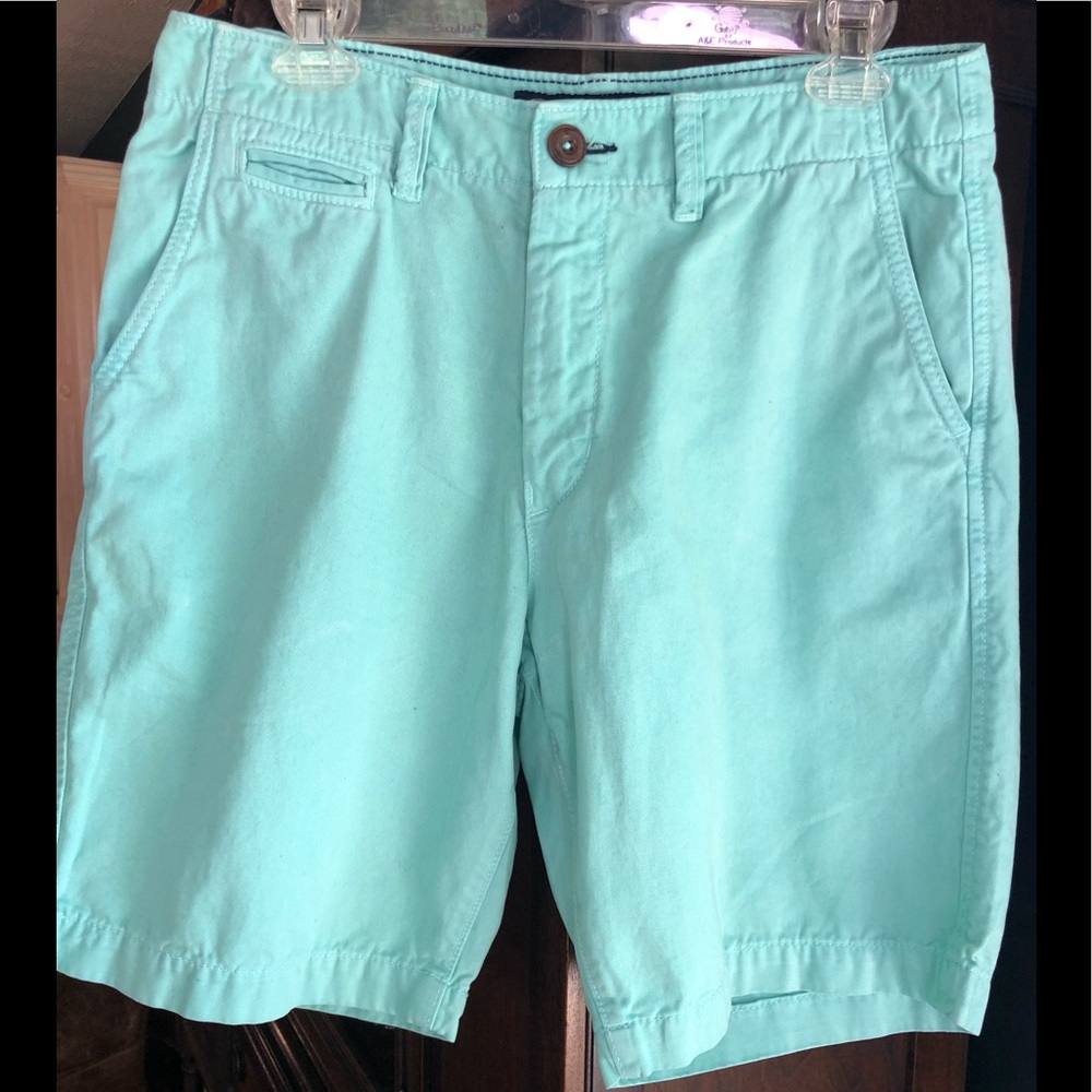 Men’s Hollister shorts